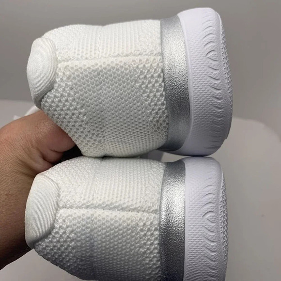 Skechers Women's Gratis-Strolling Sneaker, White/S - Picture 2 of 6